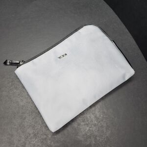 Tumi for Delta toiletry bag men's grey nylon first class unisex travel luxury